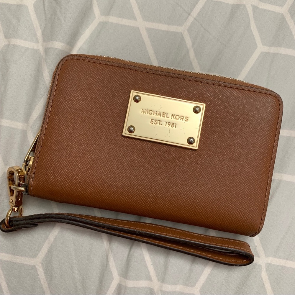 Michael Kors Luggage Saffiano Micro Phone Wristlet